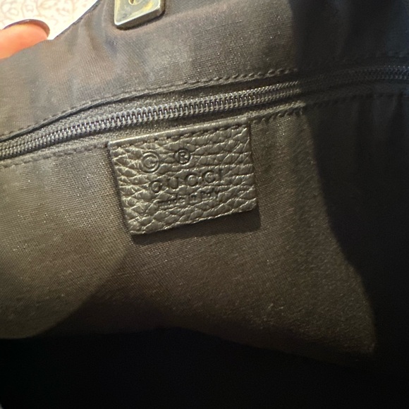 Gucci Laminated Leather Bag - Picture 6 of 7